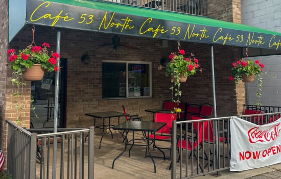 Cafė 53