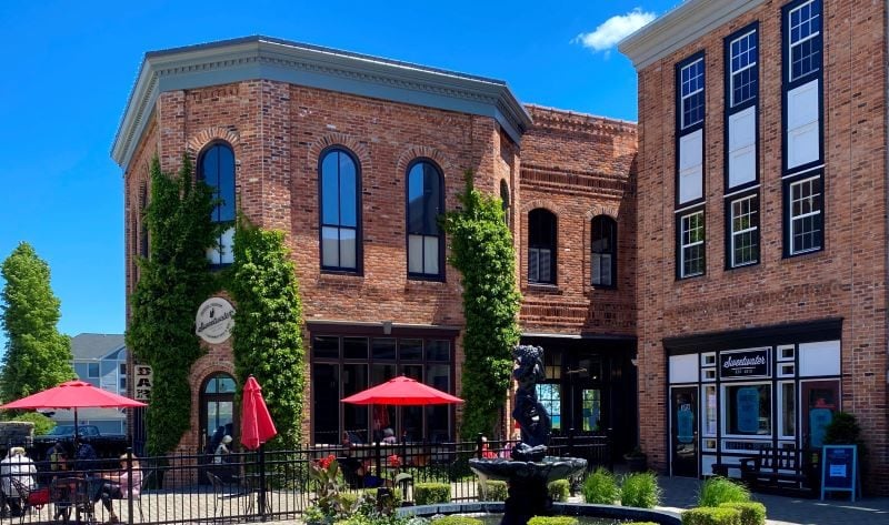 Sweetwater Gourmet Deli & Bar