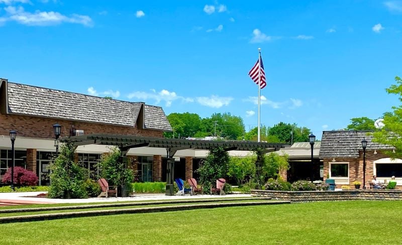 Riverview Plaza