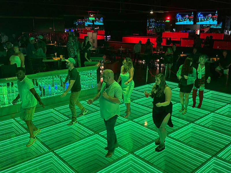 Vizionz Lounge and Live Music Bar