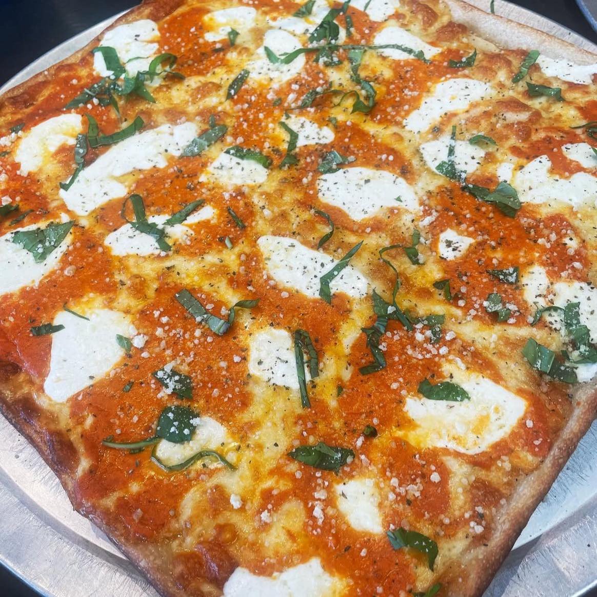 Genova’s Pizza & Pasta