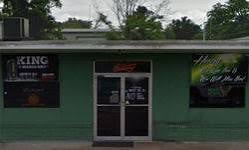 Henry's Bar and Grill