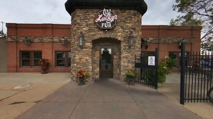 Lucky's 13 Pub