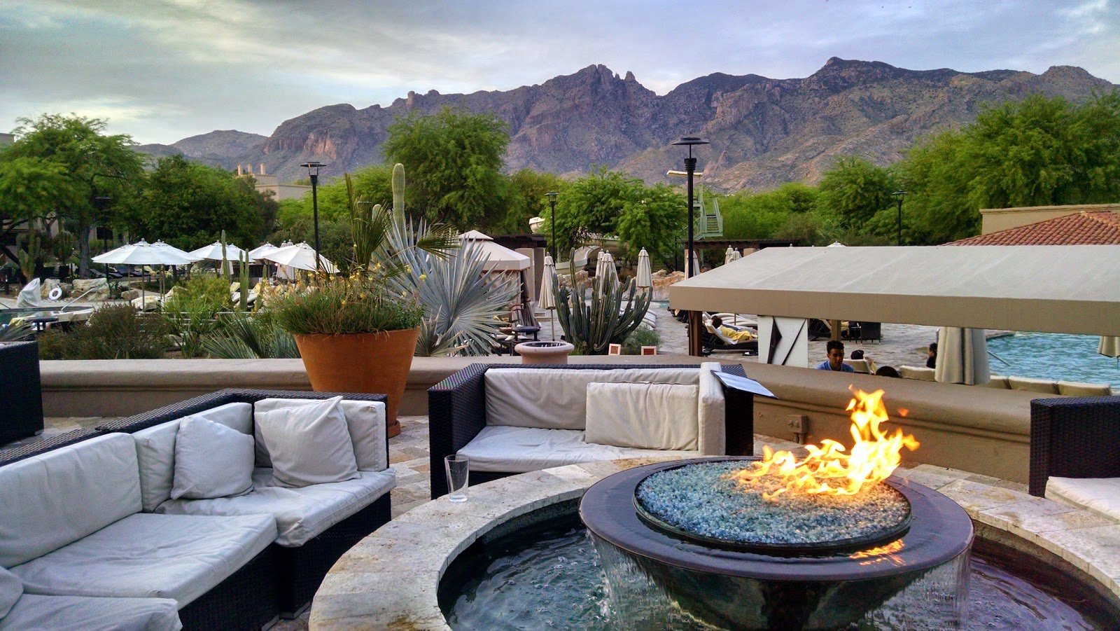 Azul Restaurant and Lounge