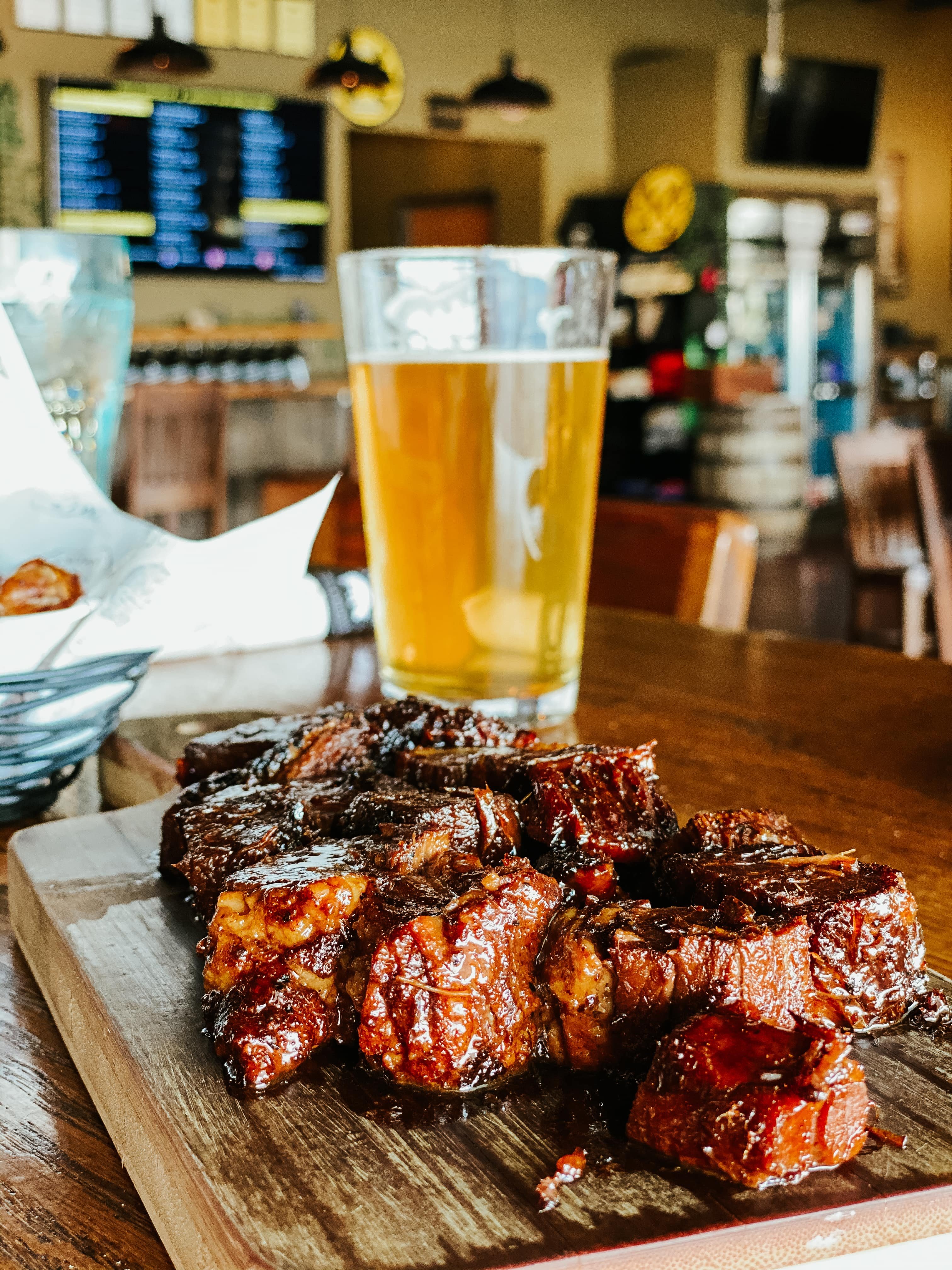 Summit Smokehouse & Tap Room
