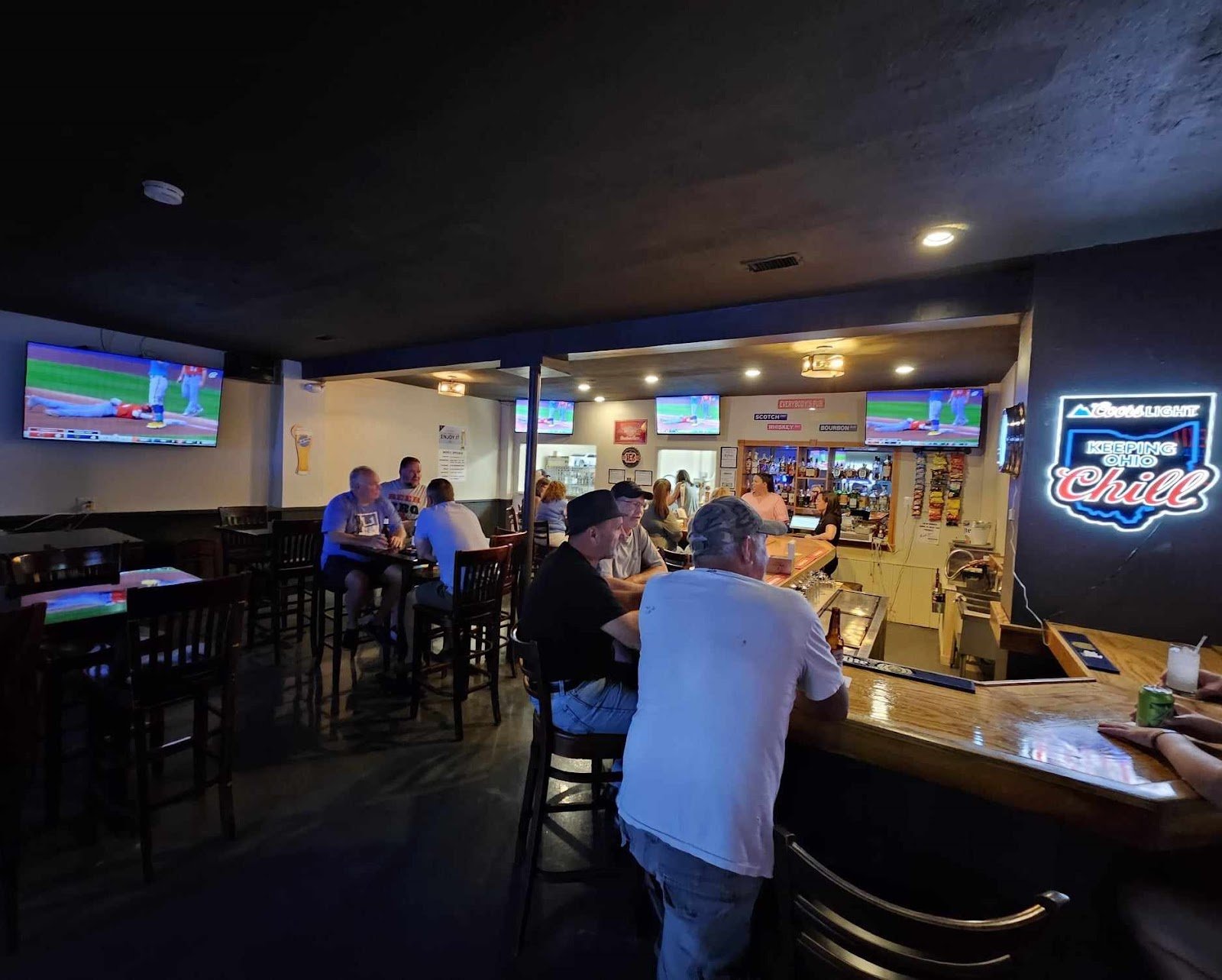 Everybody's Pub