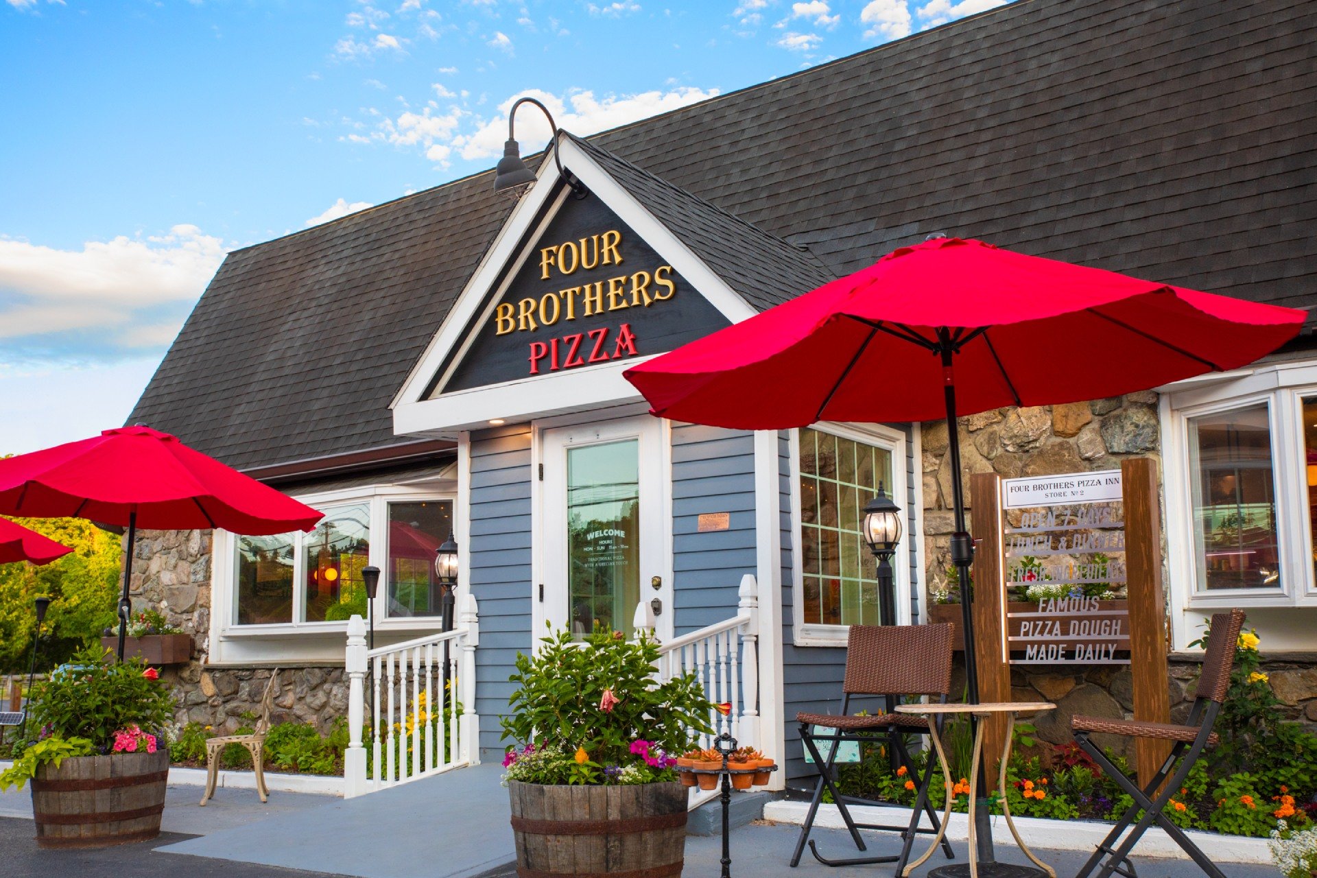 4 Brothers Pizzeria and Restaurant