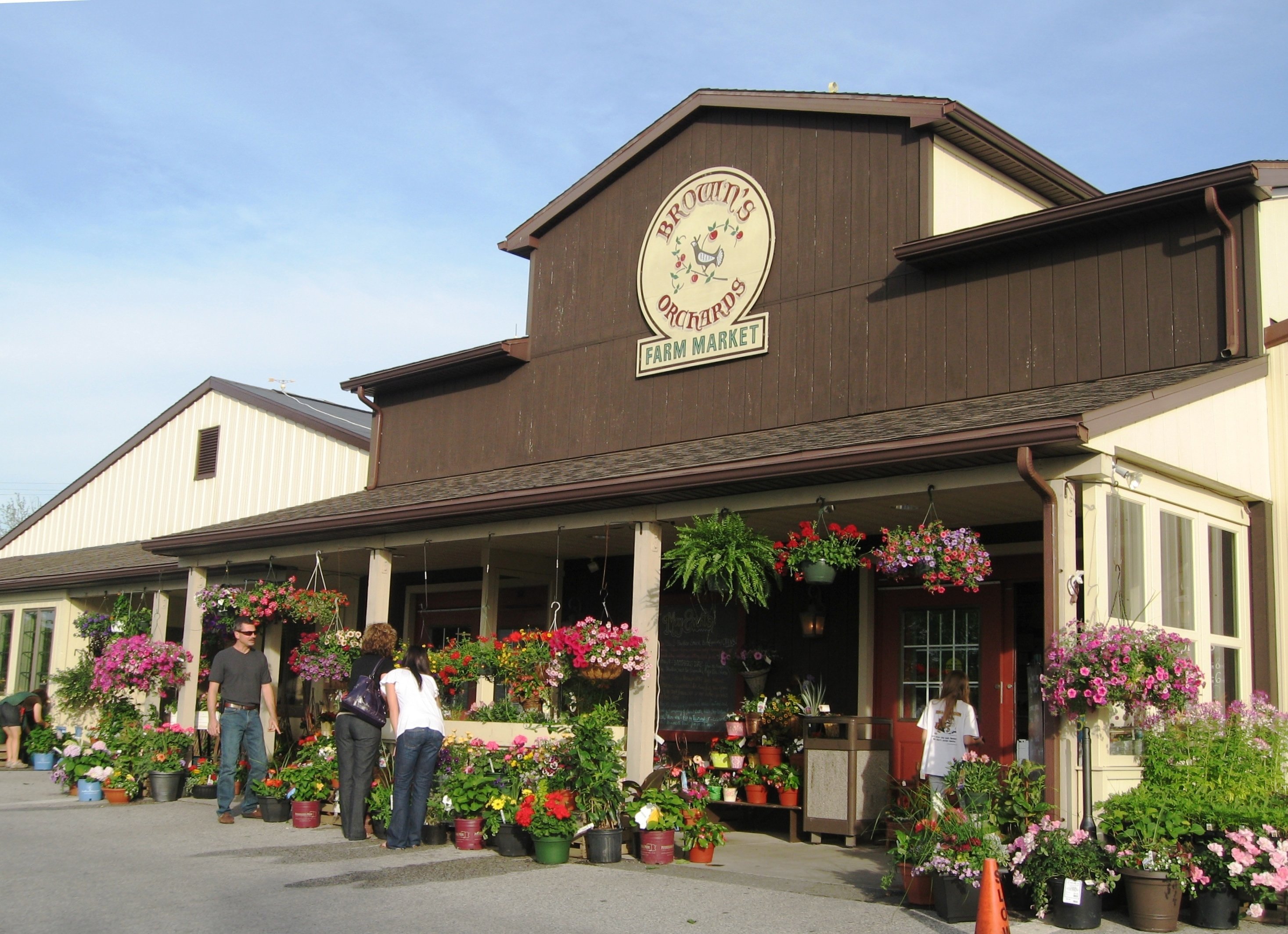 Brown's Orchards & Farm Market