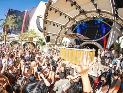 AYU Dayclub