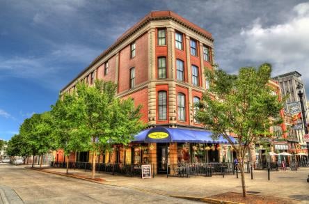 Tommy Trent's Sports Saloon