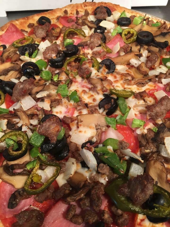 B J's Pizza House