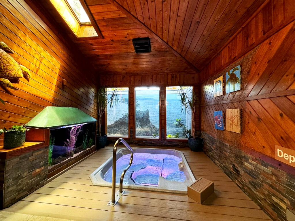 Oasis Hot Tub Gardens