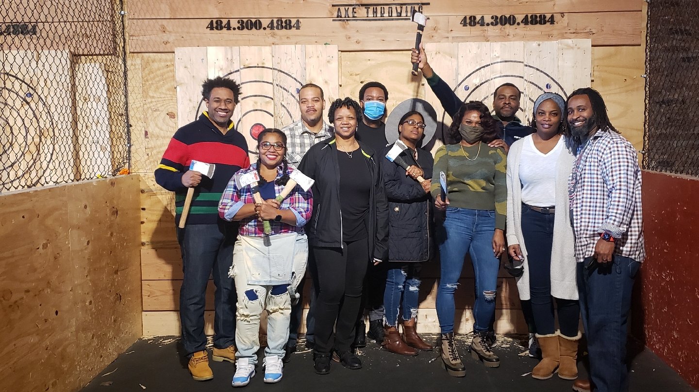Splitting Edge Axe Throwing