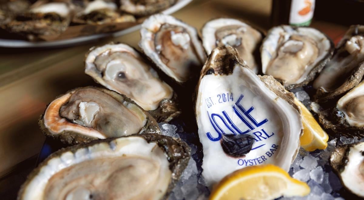 Jolie Pearl Oyster Bar