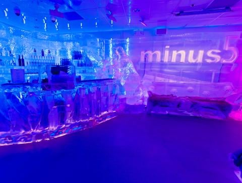 minus5 ICEBAR