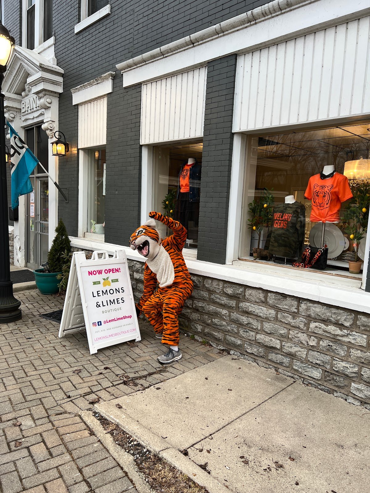 Lemons and Limes Boutique: Downtown Loveland