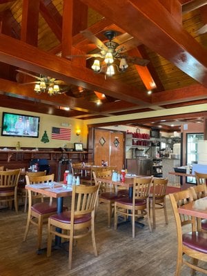 Aston Diner