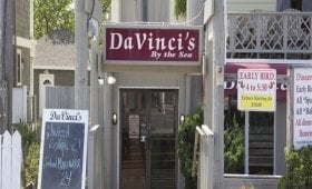 Da Vinci's by the Sea