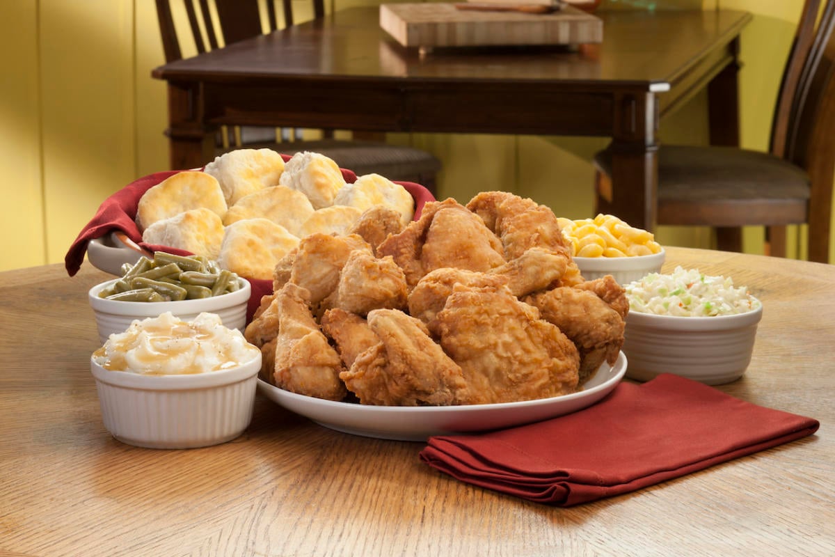 Lee's Famous Recipe Chicken