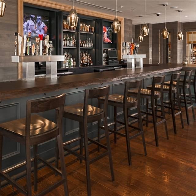 Broad Table Tavern