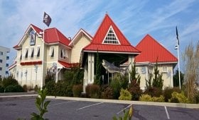 Dead Freddies Island Grill