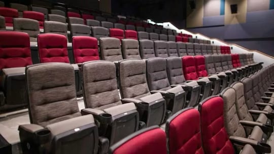 Kan-Kan Cinema & Bar