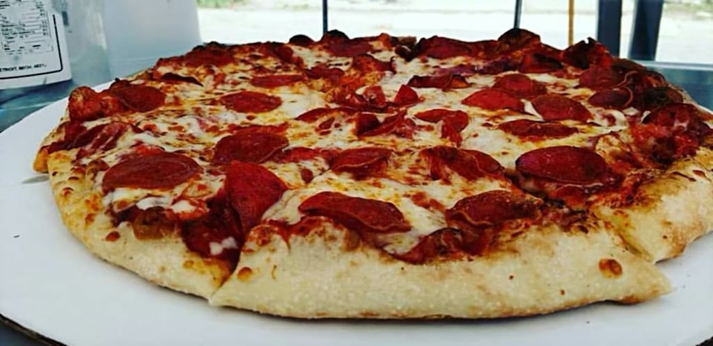 Amicci's Pizza