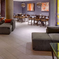 Bistro 300