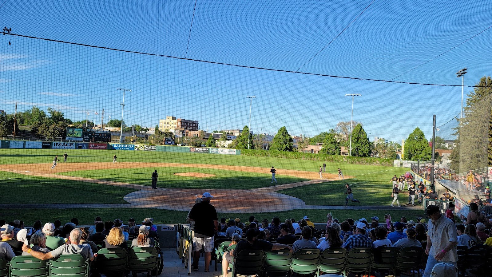 Bismarck Larks Baseball
