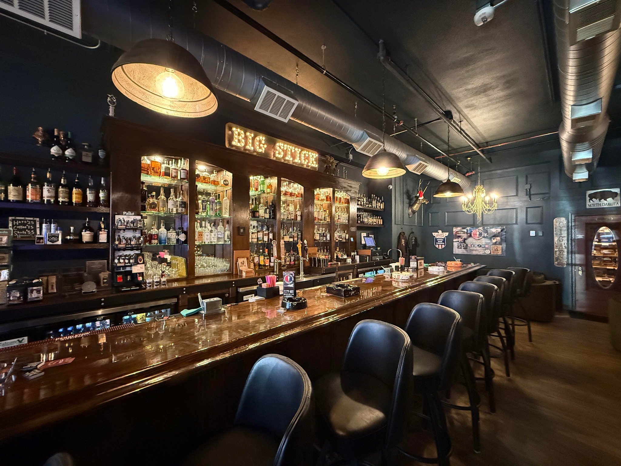 Big Stick Cigar Lounge