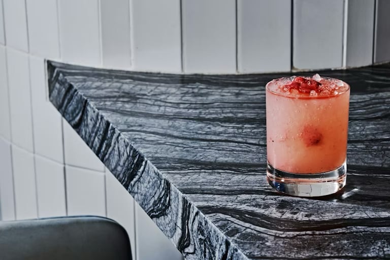 Ten Hands Social Bar & Eatery