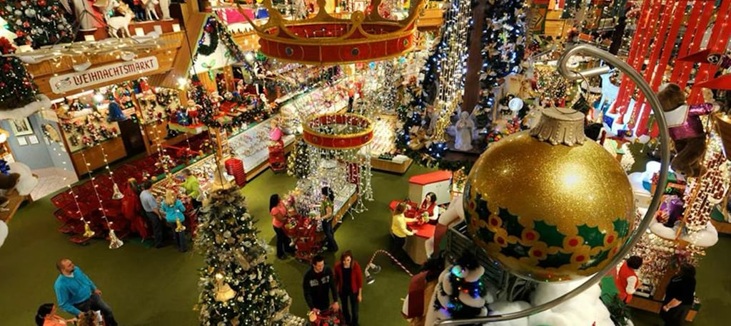 Bronner's Christmas Wonderland