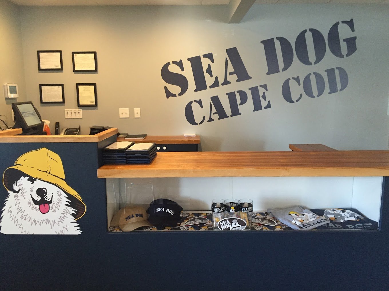 Sea Dog Brew Pub