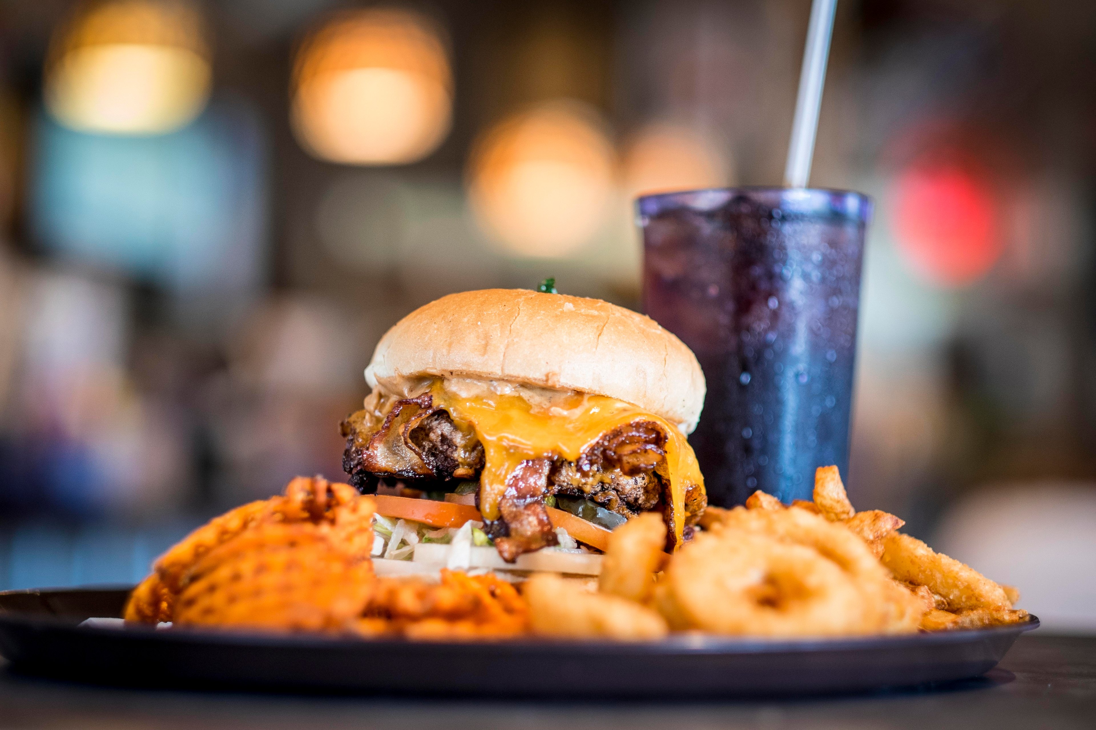 Stella's Bar & Grill