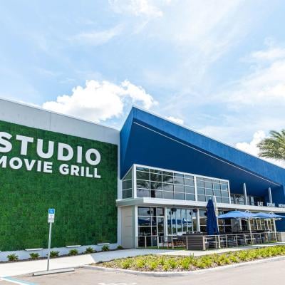 Studio Movie Grill - Sunset Walk