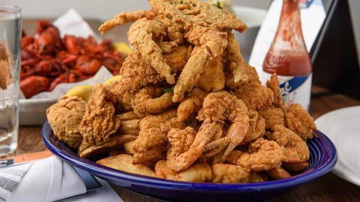 Deanie's Seafood Restaurant & Seafood Market