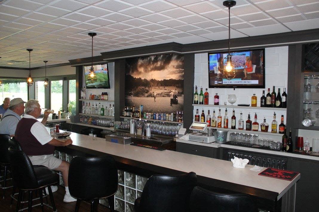 Pine Hills Country Club