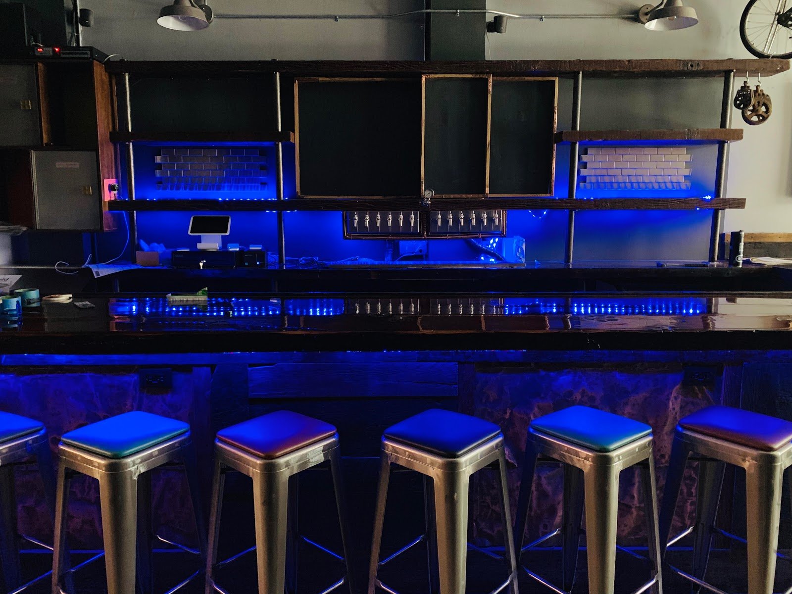 Bookies Sports Bar & Lounge