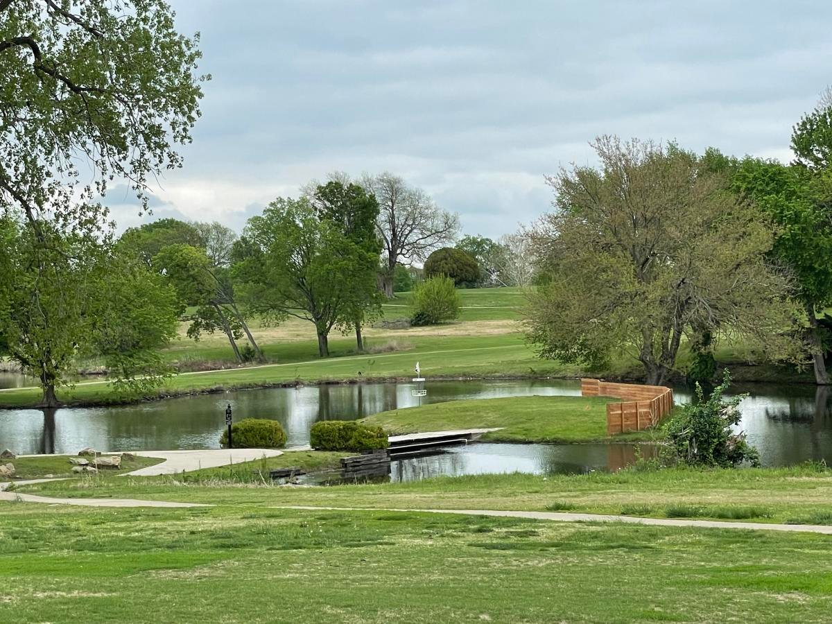 Victoria Lake Disc Golf Course