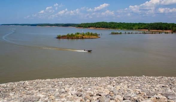 Sardis Lake