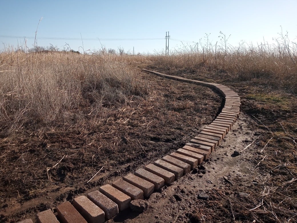 5 Eighty Trails