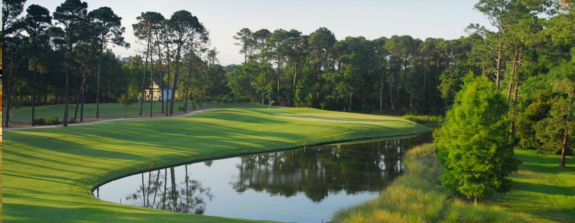 Pines Lakes Country Club