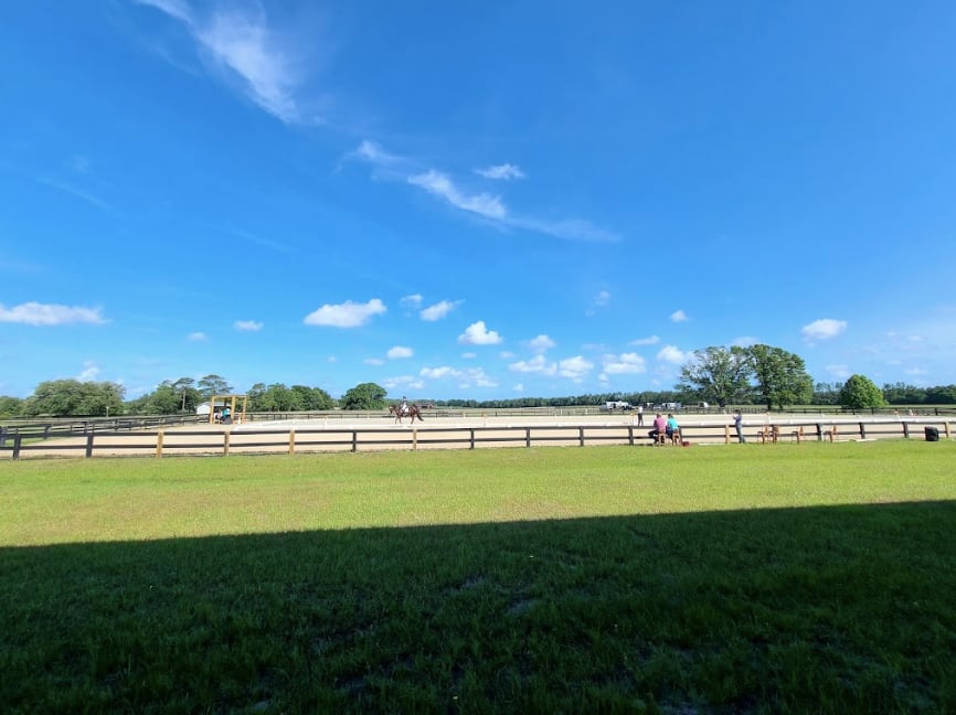 Oaks Equestrian Center