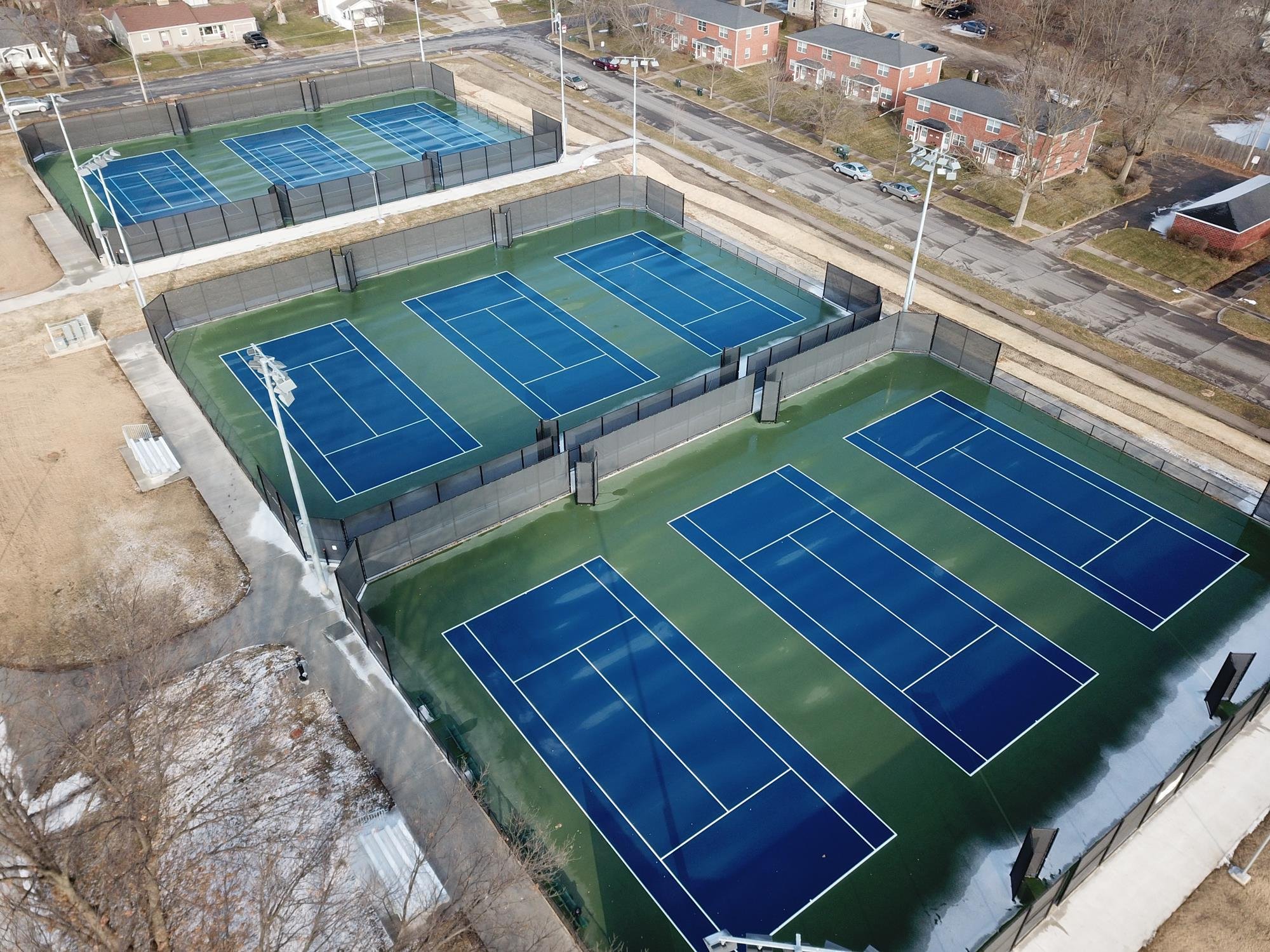 Uni Tennis Complex