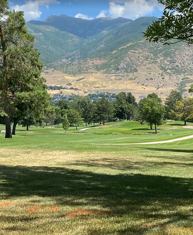 Oakridge Country Club