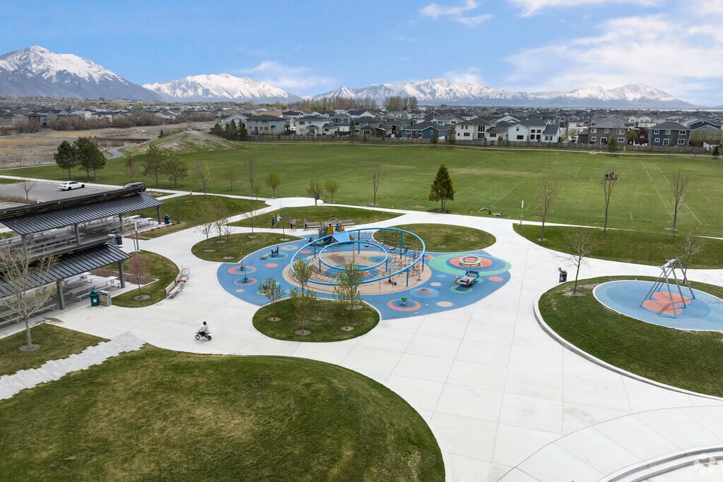 Vineyard Grove Park