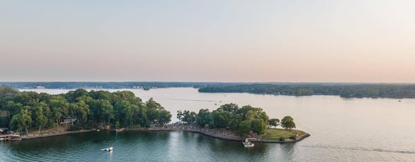 THE BEST WAYS TO BEAT THE HEAT WITH YOUR FAMILY