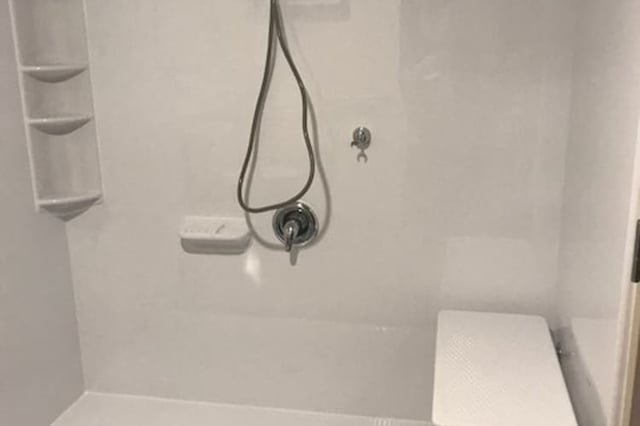 Bathroom shower