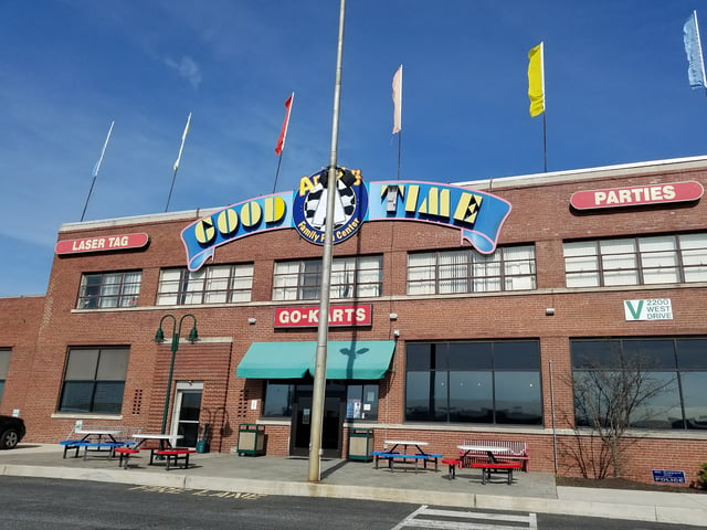 Arnold's Family Fun Center