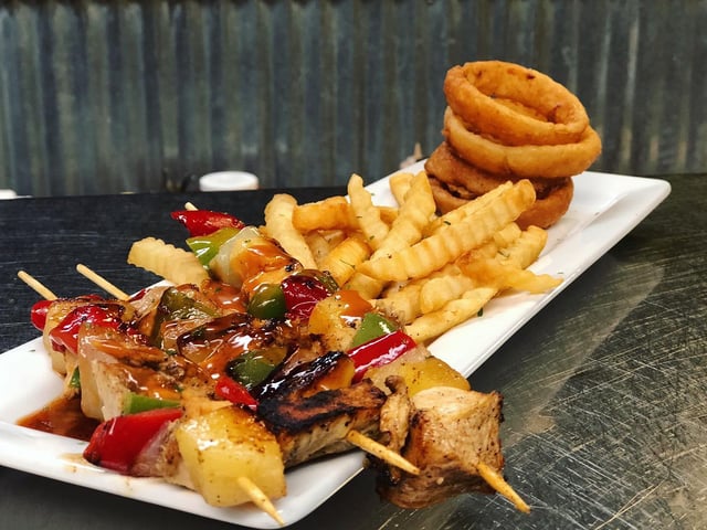 Fazmoz-Caribbean-Cuisine-1.jpg